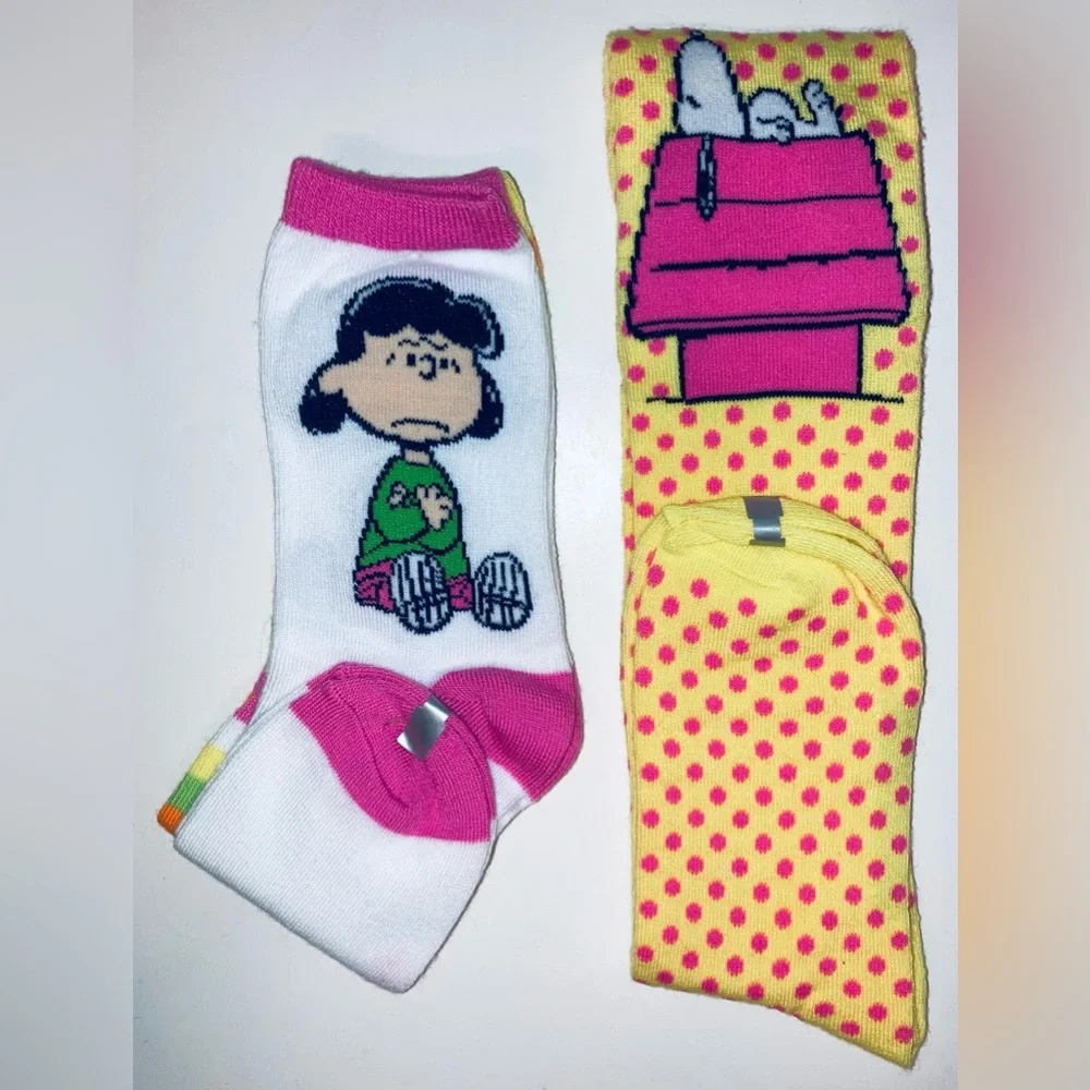 Peanuts Snoopy & Lucy Socks - NEW! Set of 2.